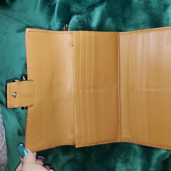 Coach purse W/matching wallet - Picture 8 of 16